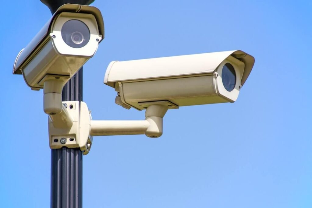 Street-CCTV-Commercial-1